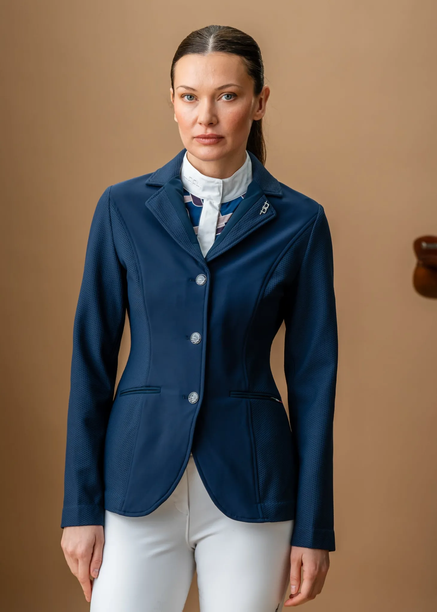 AA® Platinum Bonded Motionlite Show Jacket