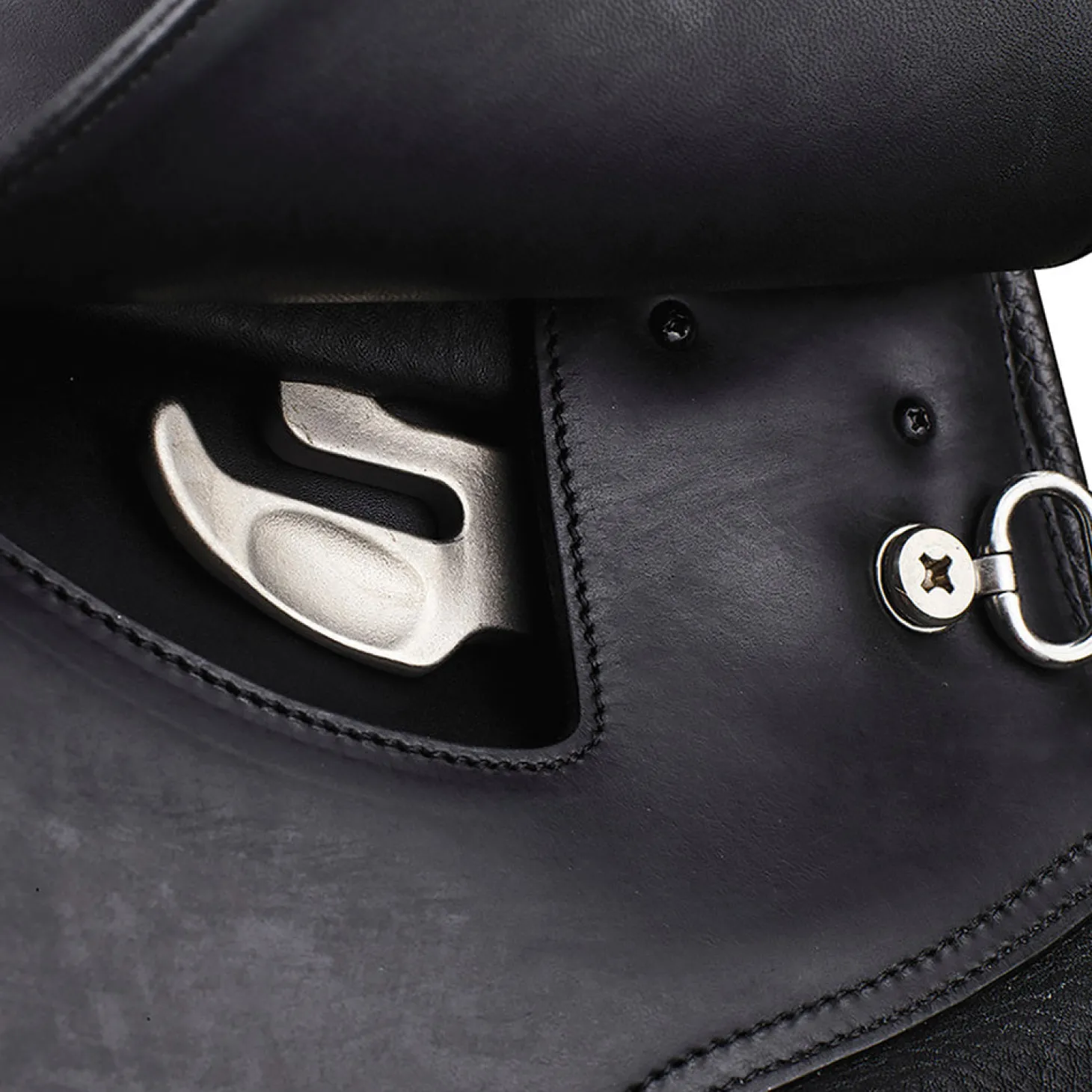 Arena Dressage Saddle