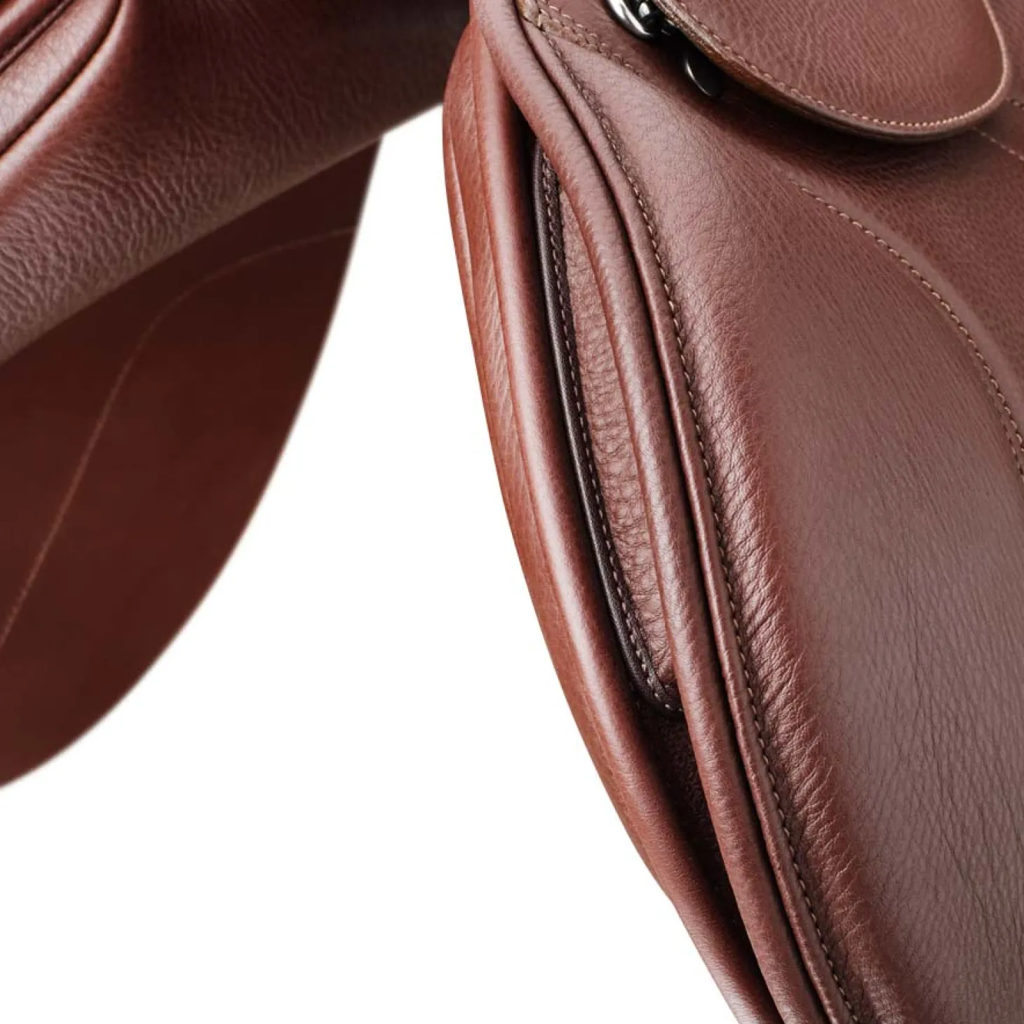 Bates Caprilli Close Contact+ Forward Flap Saddle