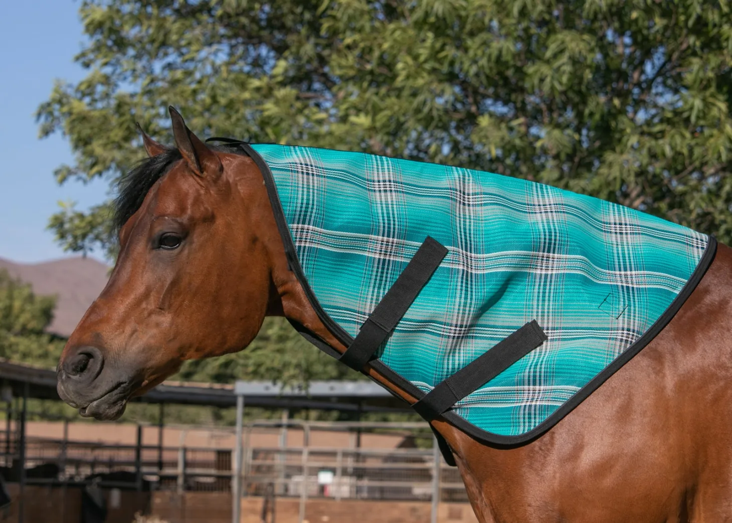 Kensington™ Signature Textilene® Neck Cover