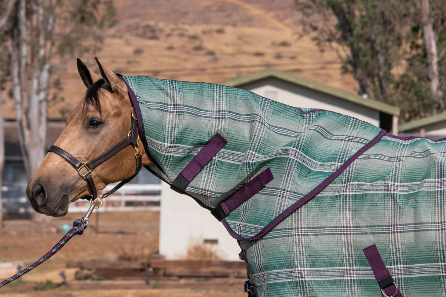 Kensington™ Signature Textilene® Neck Cover