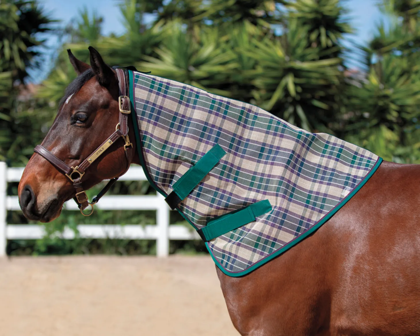 Kensington™ Signature Textilene® Neck Cover