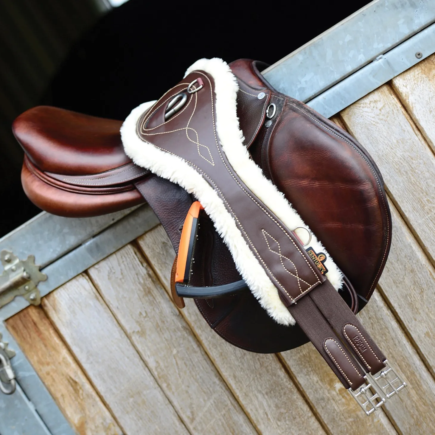 Kentucky Horsewear Anatomic Sheepskin Long Girth