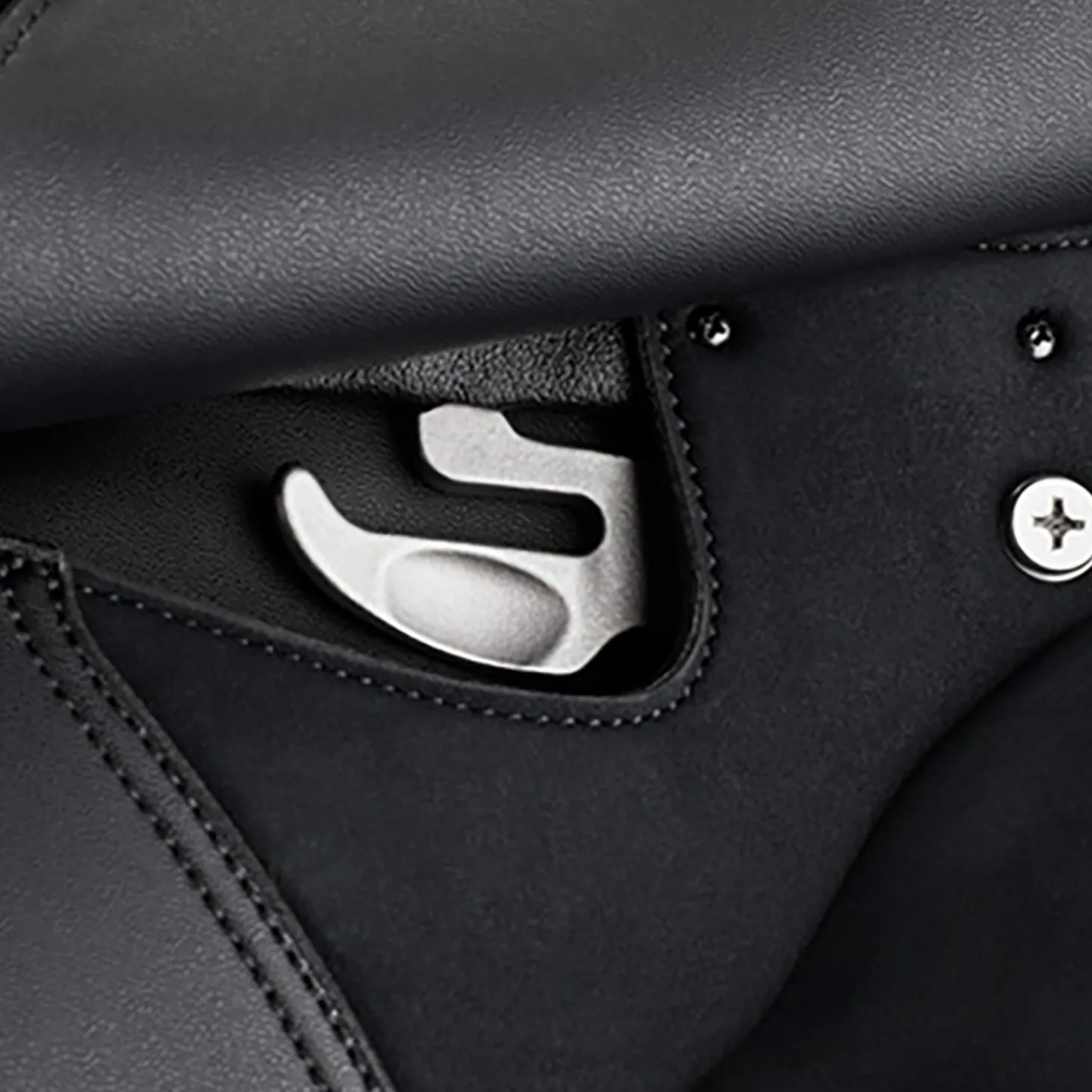 Wintec Pro Dressage Saddle with HART